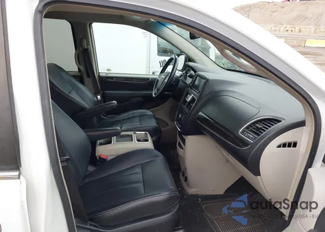 2014 Chrysler Town & Country Touring from USA, damaged, VIN 2C4RC1BG1ER272939